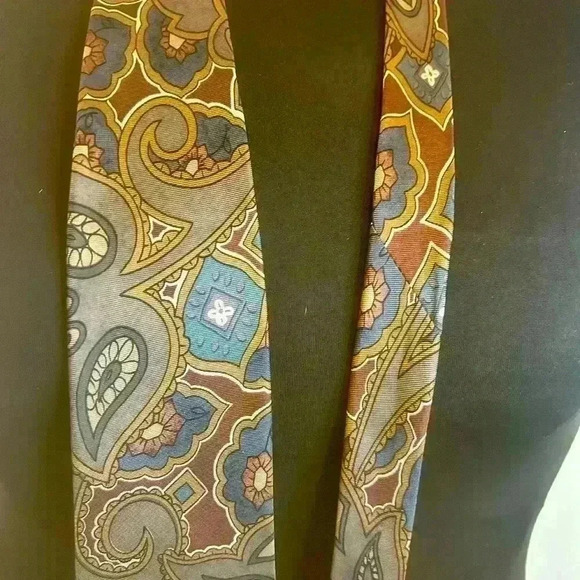 Vintage 80s John Clarendon Men’s Paisley Classic Width 100% Silk Tie Made in USA - Picture 1 of 5